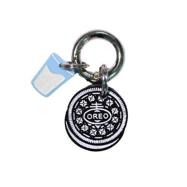 Oreo & Milk Tag